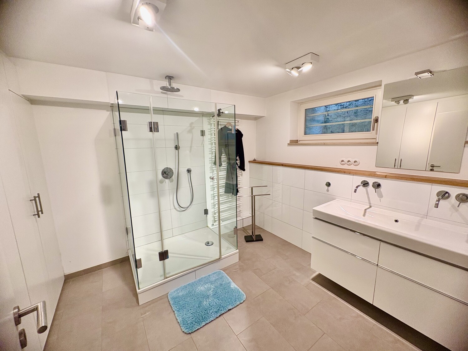 Badezimmer KG