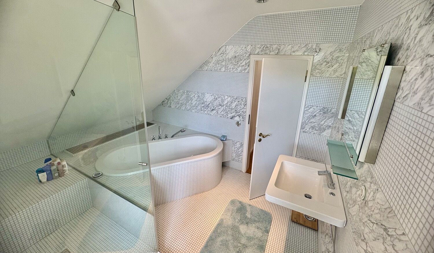 Badezimmer 1