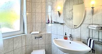 von_poll_real_estate_property_25038022_image_8