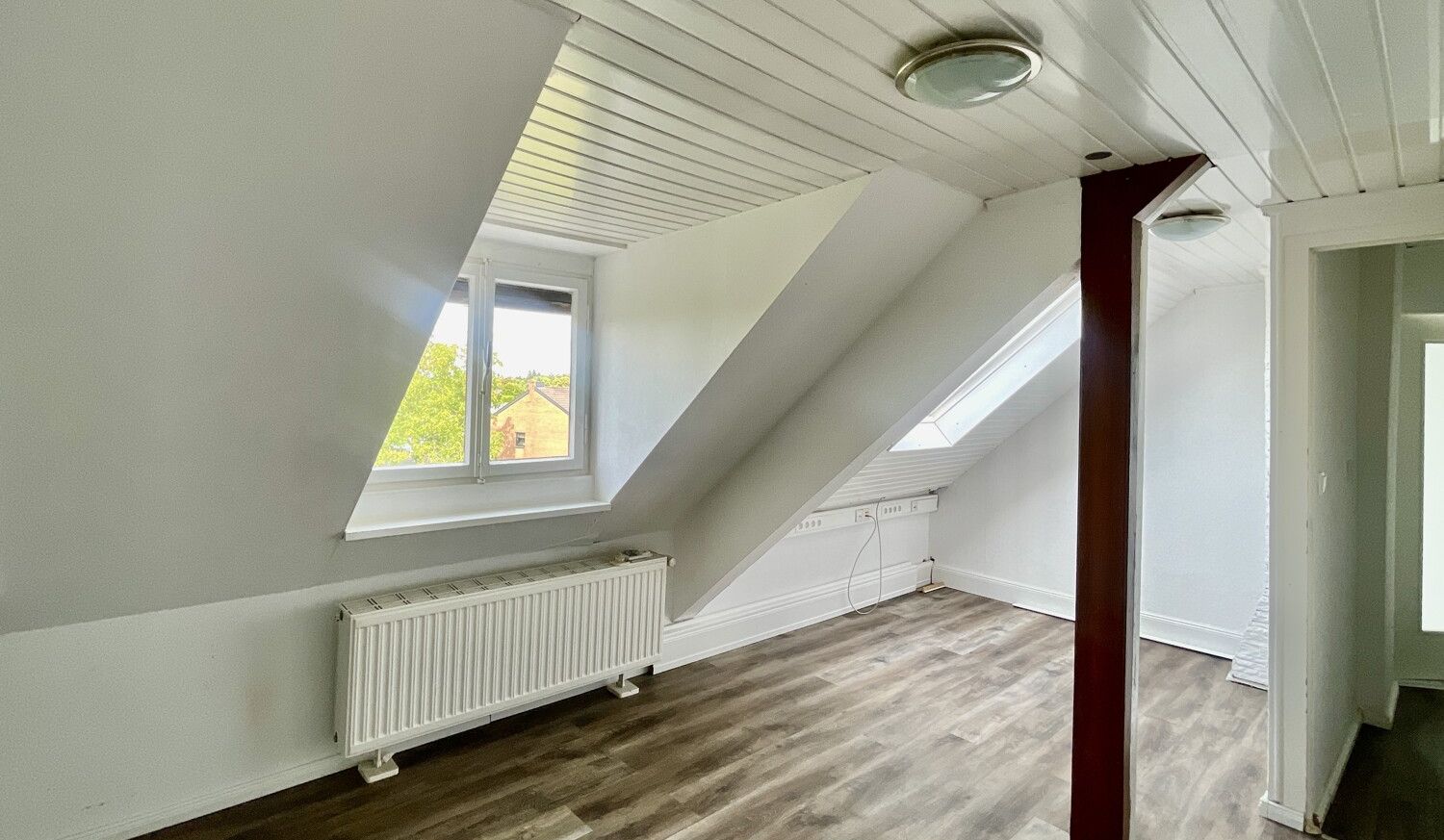 Wohnzimmer DG