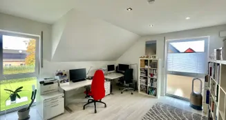 von_poll_real_estate_property_25038024_image_8