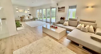 von_poll_real_estate_property_25038024_image_3