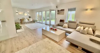 von_poll_real_estate_property_25038024_image_3