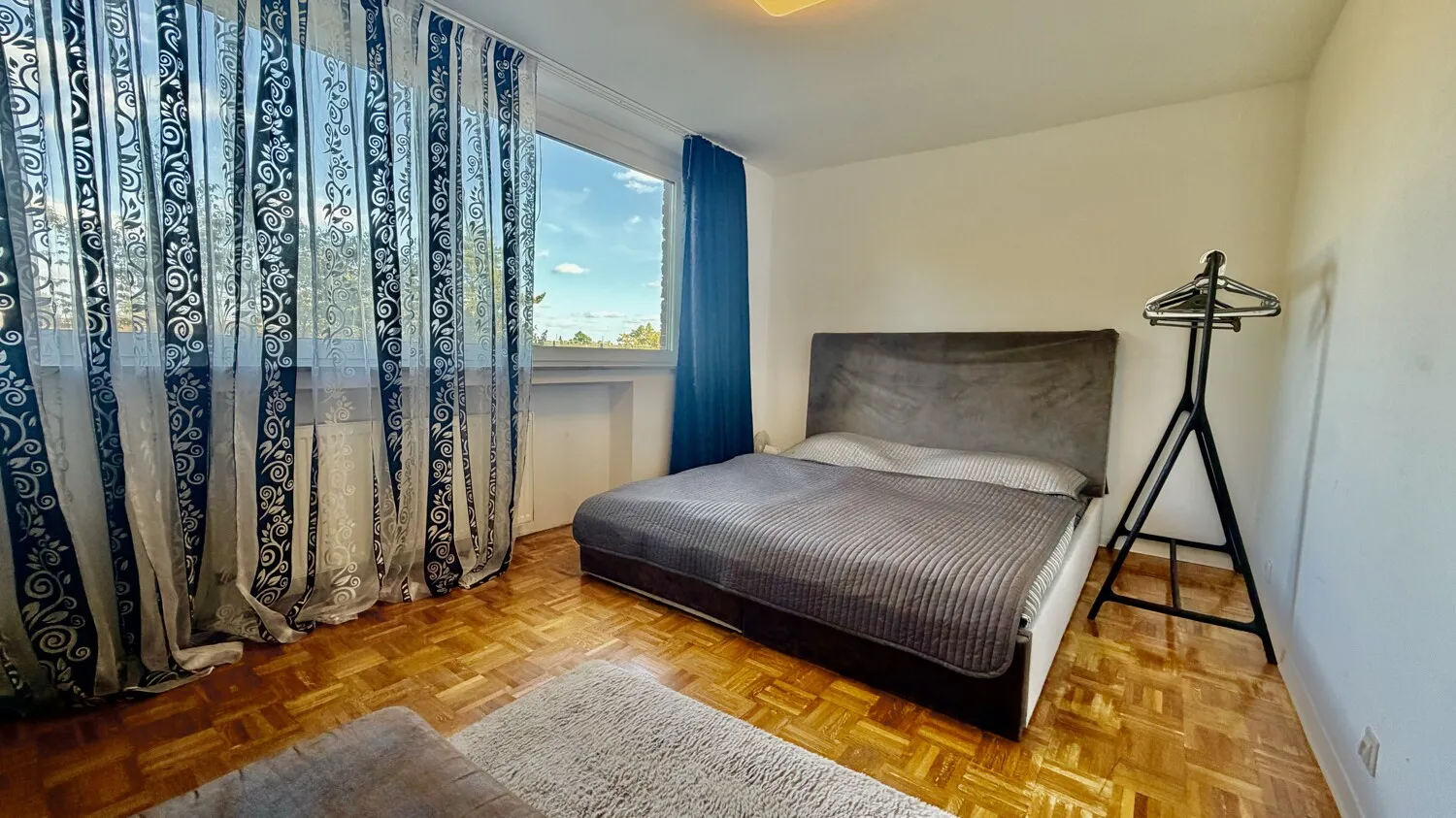Schlafzimmer 2