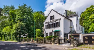 von_poll_real_estate_property_21038046_image_1