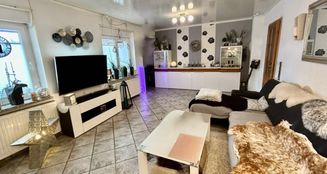 von_poll_real_estate_property_24038011_image_1