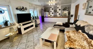 von_poll_real_estate_property_24038011_image_2