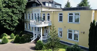 von_poll_real_estate_property_24038018_image_0