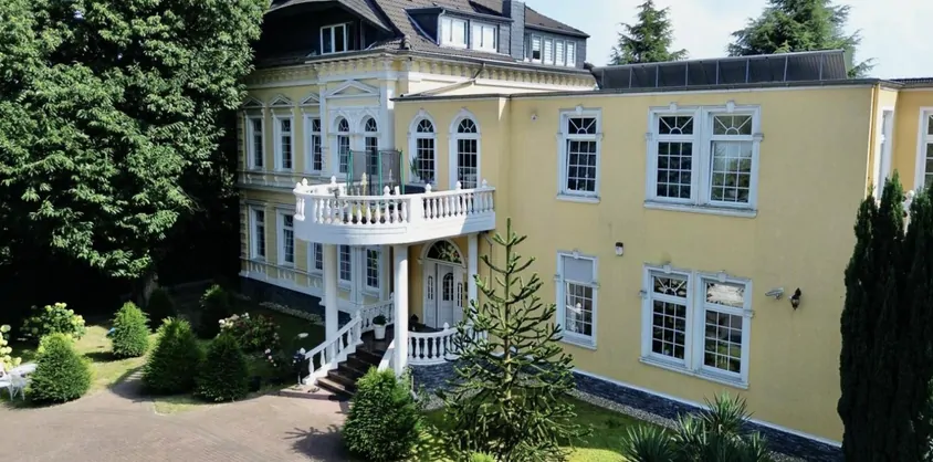 von Poll Immobilien GmbH