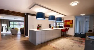 von_poll_real_estate_property_25038006_image_0