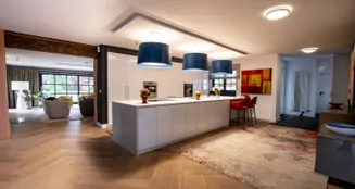 von_poll_real_estate_property_25038006_image_1