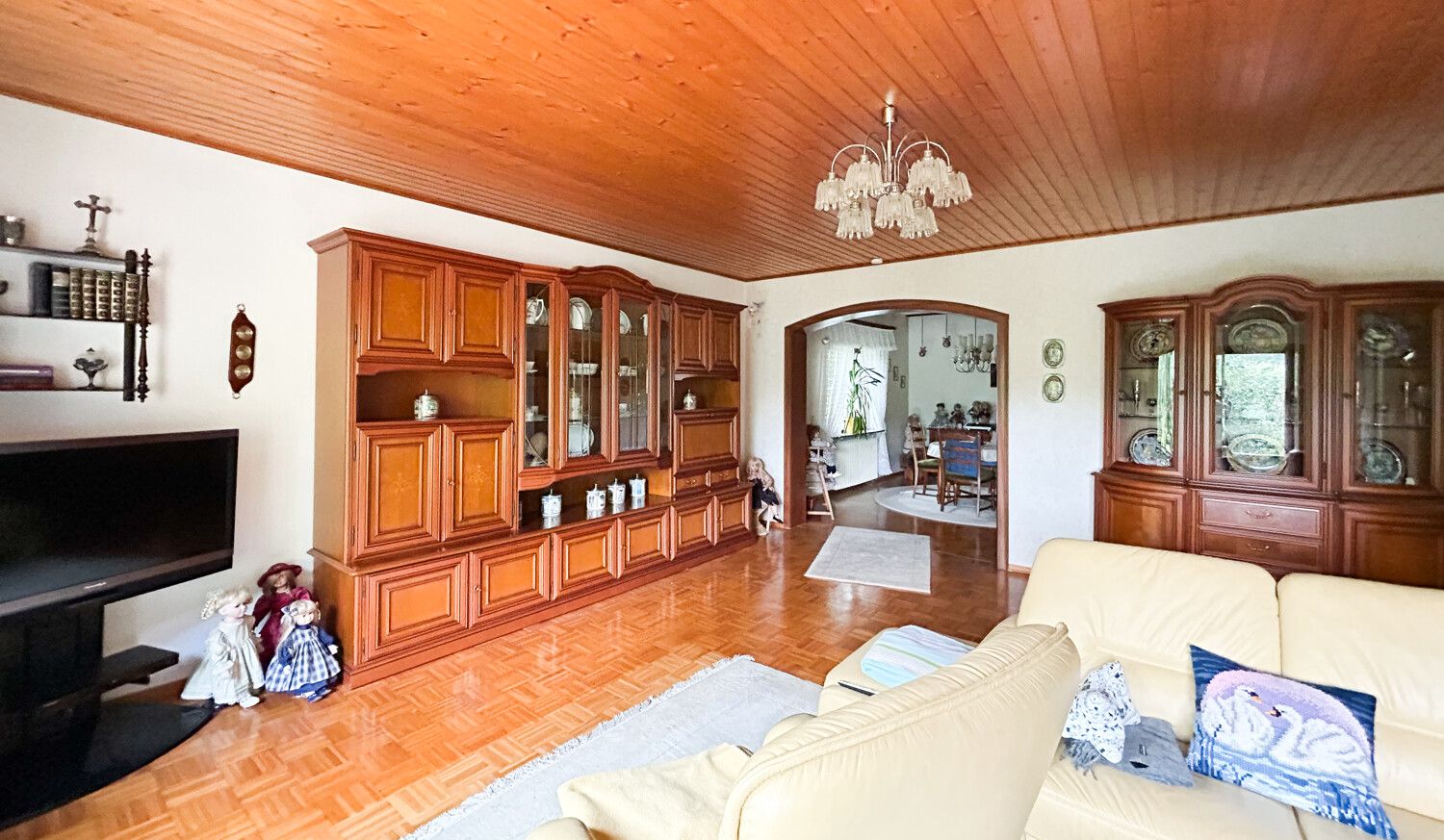 Wohnzimmer / Essbereich