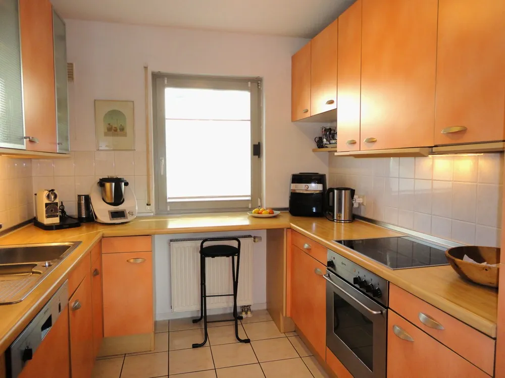 Beispiel mit Einbauküche