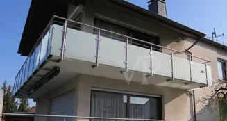 von_poll_real_estate_property_24002025a_image_0