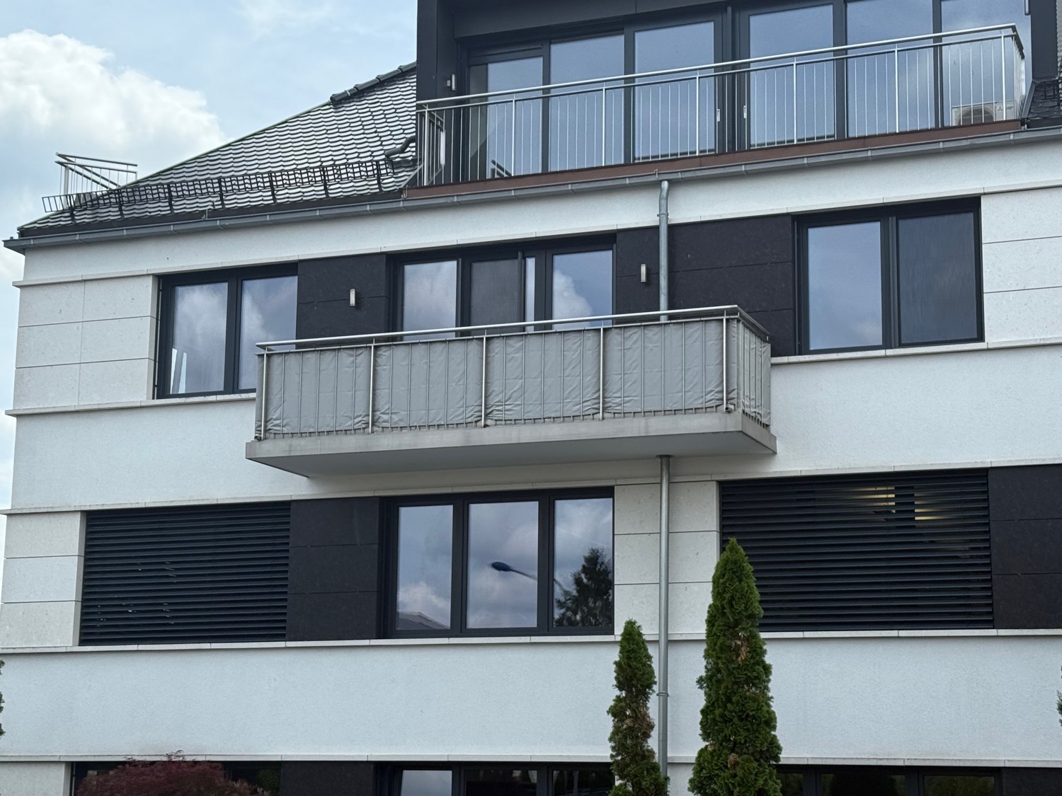 Hausansicht/Balkon