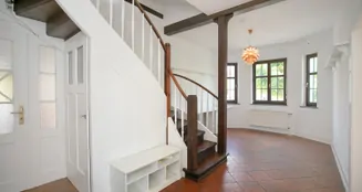 von_poll_real_estate_property_25004041_image_1