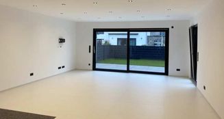 von_poll_real_estate_property_25004038_image_0