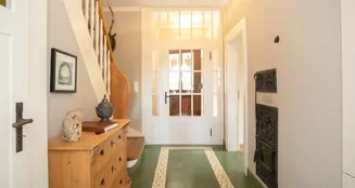 von_poll_real_estate_property_25004045_image_1