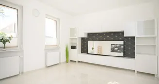 von_poll_real_estate_property_25004061_image_1