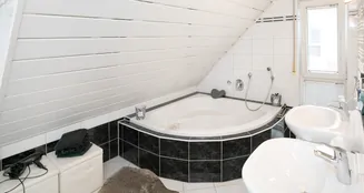 von_poll_real_estate_property_25004054_image_6