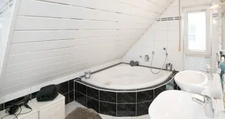 von_poll_real_estate_property_25004054_image_6