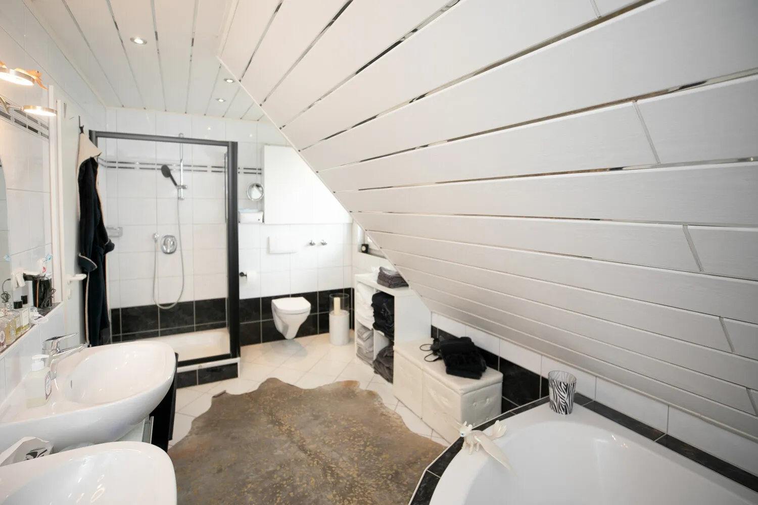 Badezimmer Ansicht II-OG