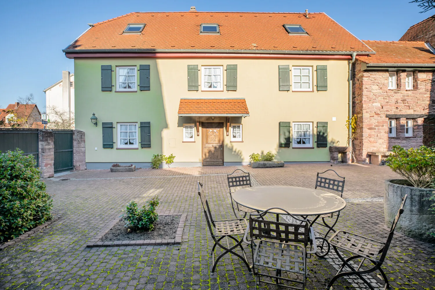 Haupthaus