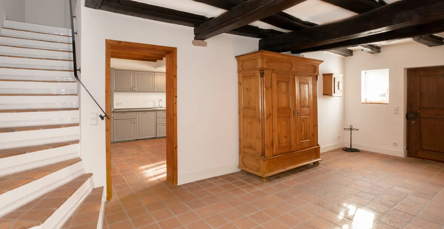 Entree-Blick in die Küche