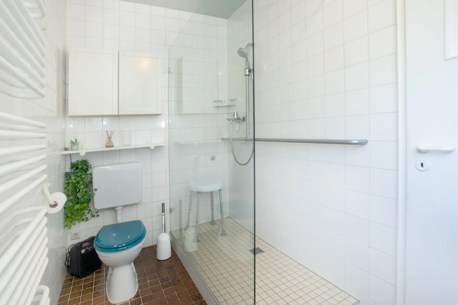 Badezimmer Ansicht 2