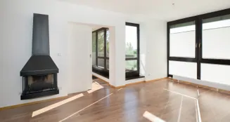 von_poll_real_estate_property_26004013_image_1