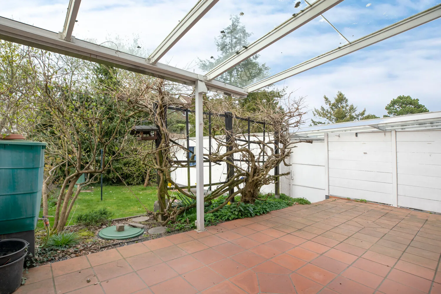 Terrasse und Garten