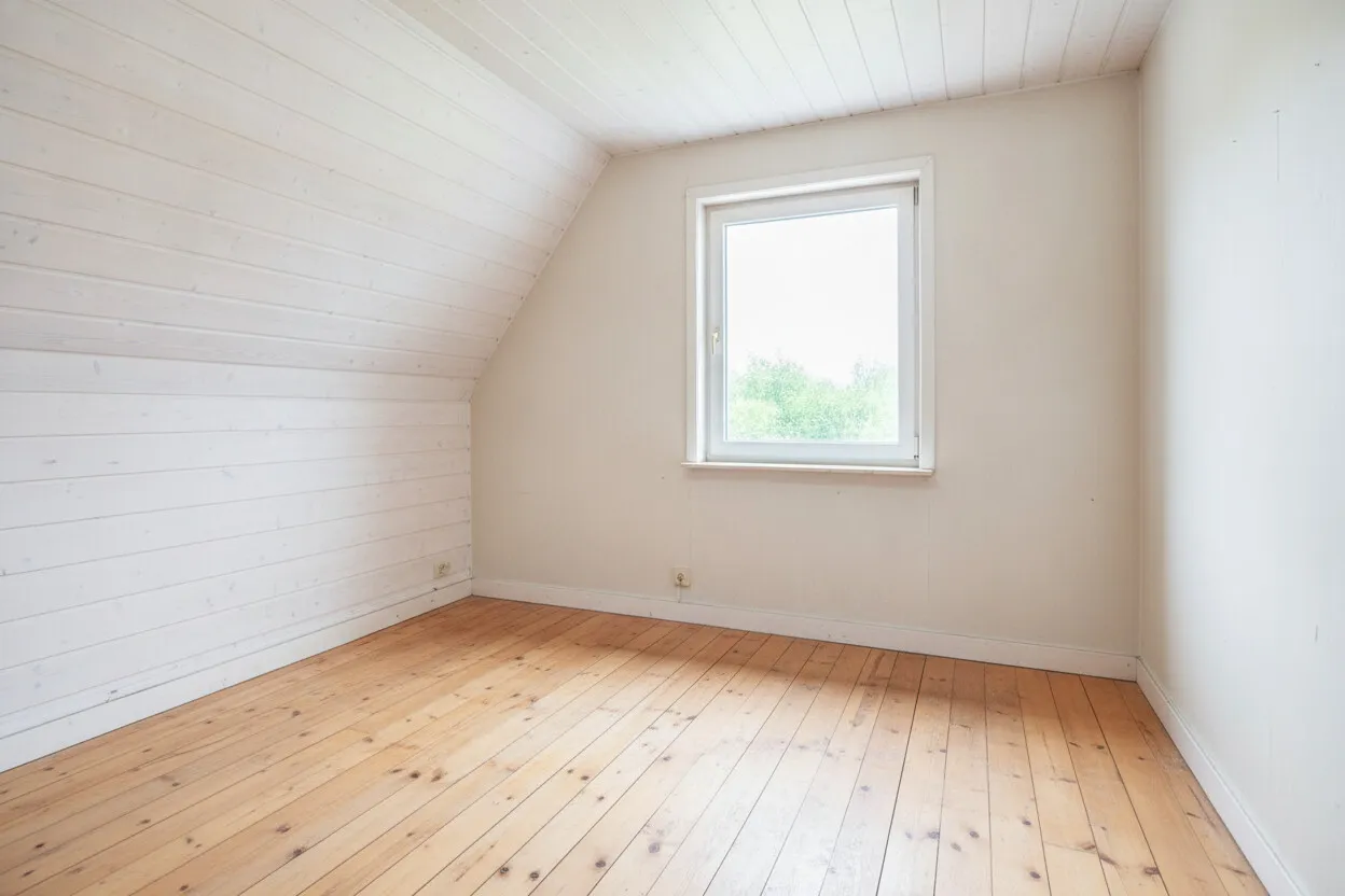 Arbeitszimmer OG leer