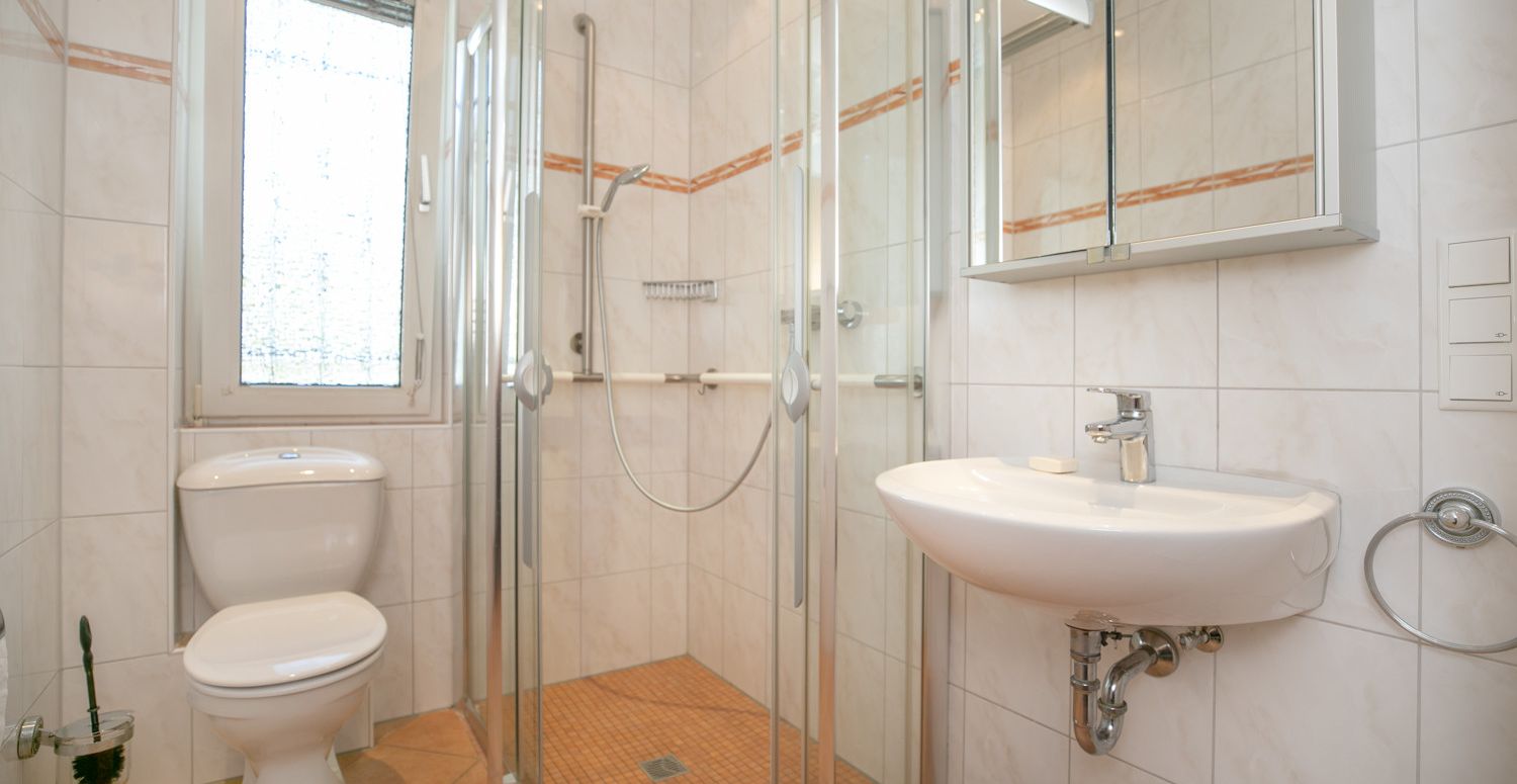 Badezimmer EG