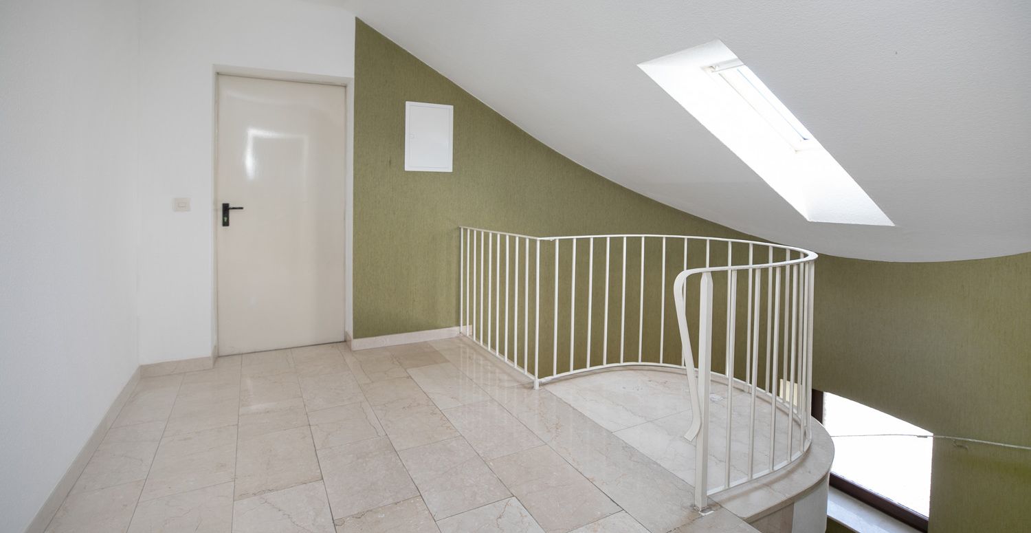 Treppe DG