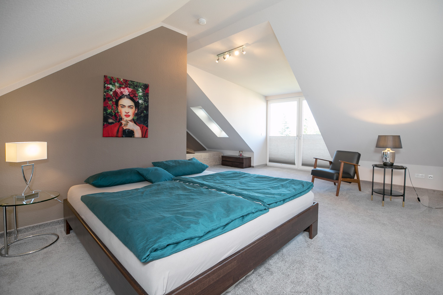 Schlafzimmer DG