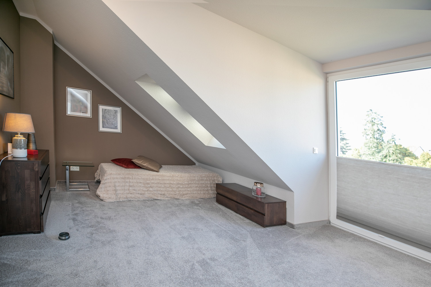 Schlafzimmer DG