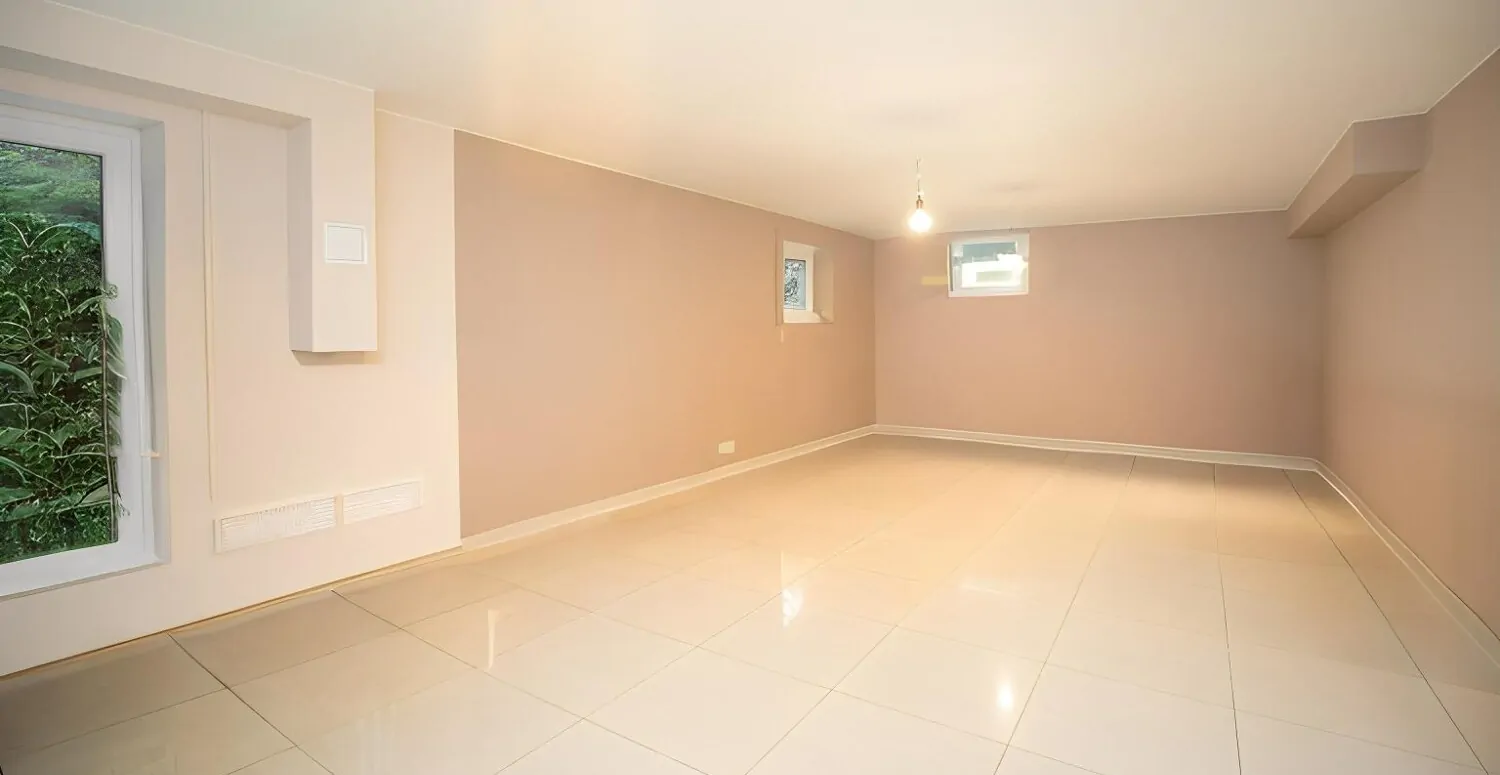 Arbeits-/Gästezimmer Kellergeschoss