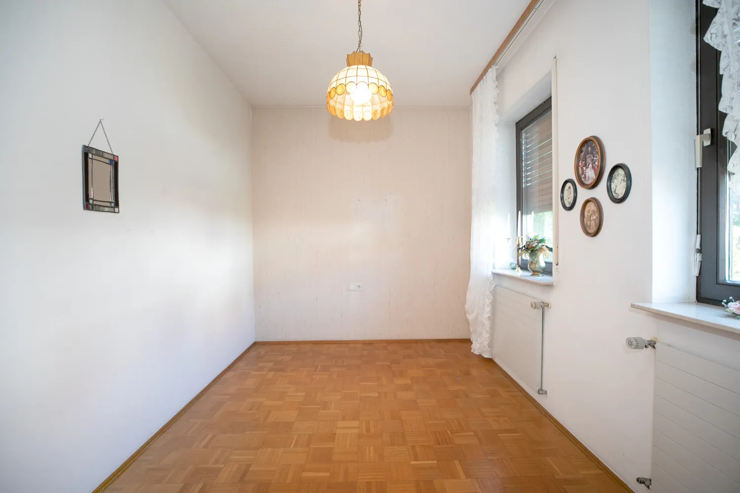 Gäste-/Arbeitszimmer