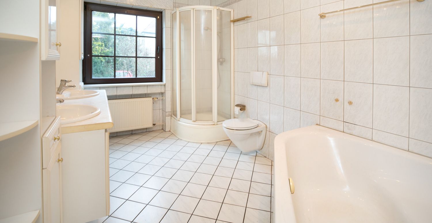 Badezimmer EG