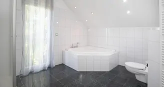 von_poll_real_estate_property_25004053_image_14