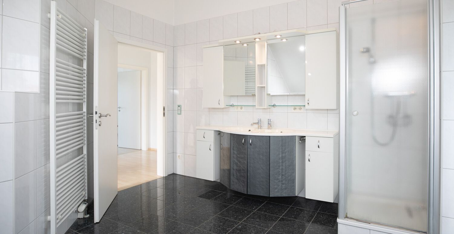 Badezimmer DG