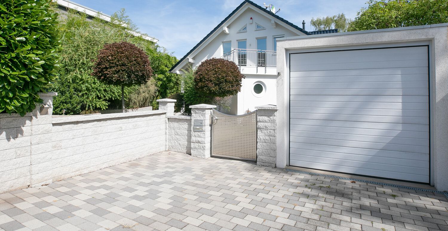 Straßenansicht