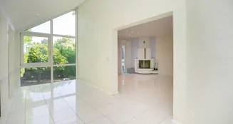 von_poll_real_estate_property_25004053_image_4