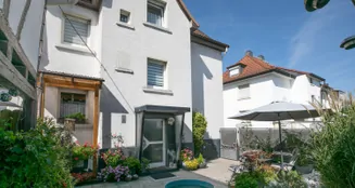 von_poll_real_estate_property_25004059_image_0