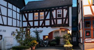 von_poll_real_estate_property_24004043_image_0