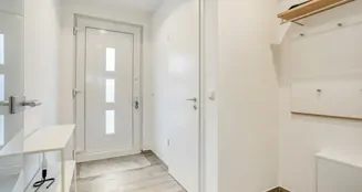 von_poll_real_estate_property_25075065_image_1