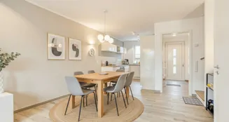 von_poll_real_estate_property_25075065_image_7