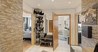 von_poll_real_estate_property_25075019_image_5