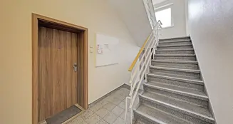 von_poll_real_estate_property_25075019_image_2