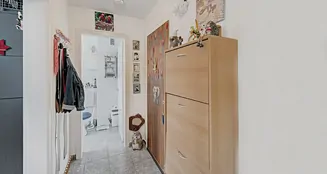 von_poll_real_estate_property_25075047_image_1